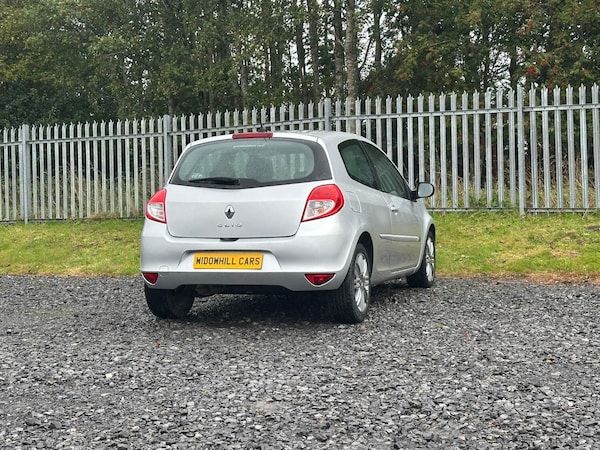 Used Renault Clio 2012 for sale - 76030779: Photo 9