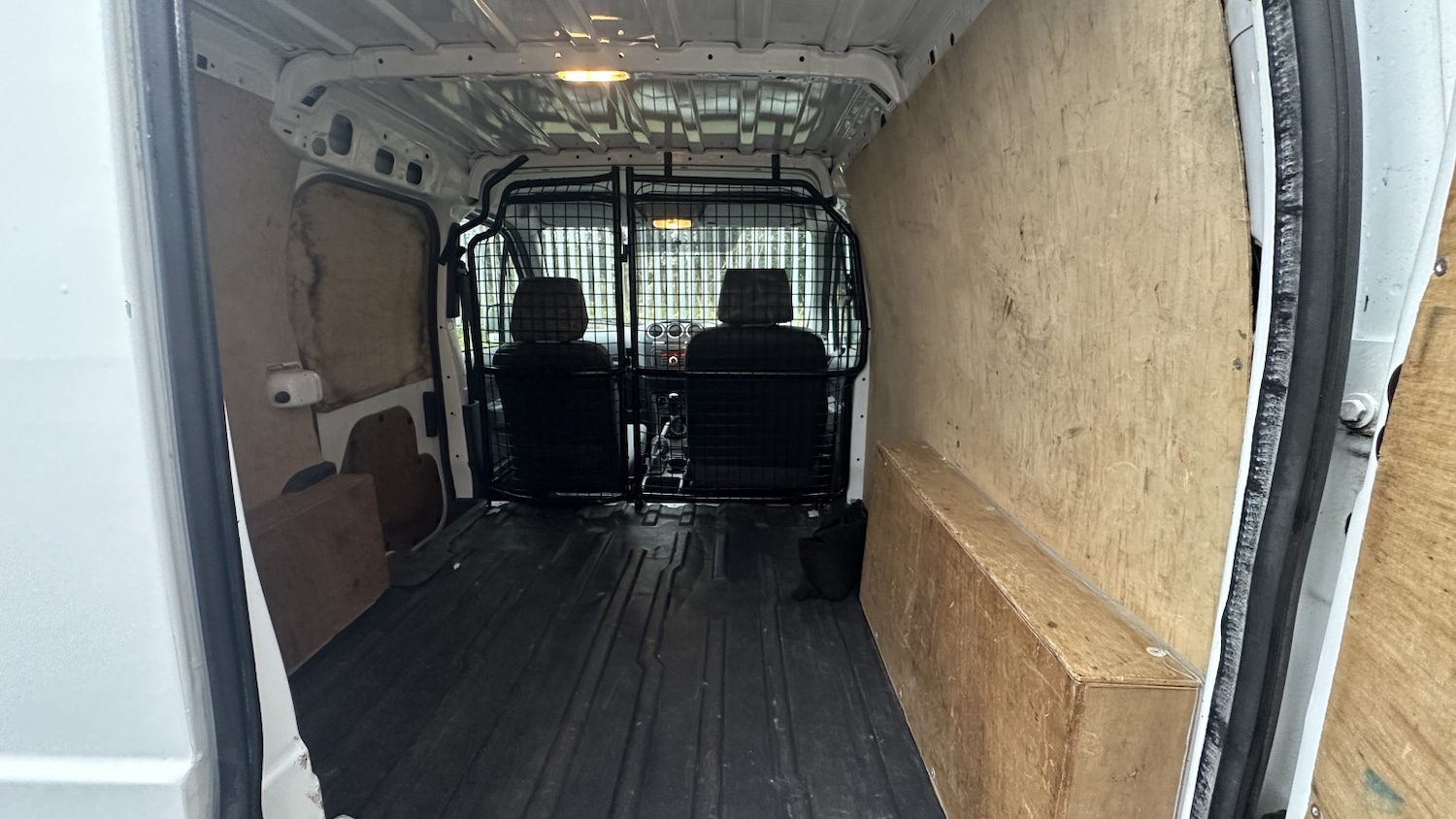 Used Ford Transit Connect 2011 for sale - 77357402: Photo 8