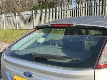 Used Ford Focus 2010 for sale - 76666133: Photo