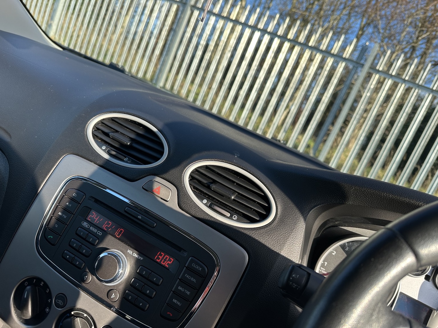 Used Ford Focus 2010 for sale - 76666133: Photo 8