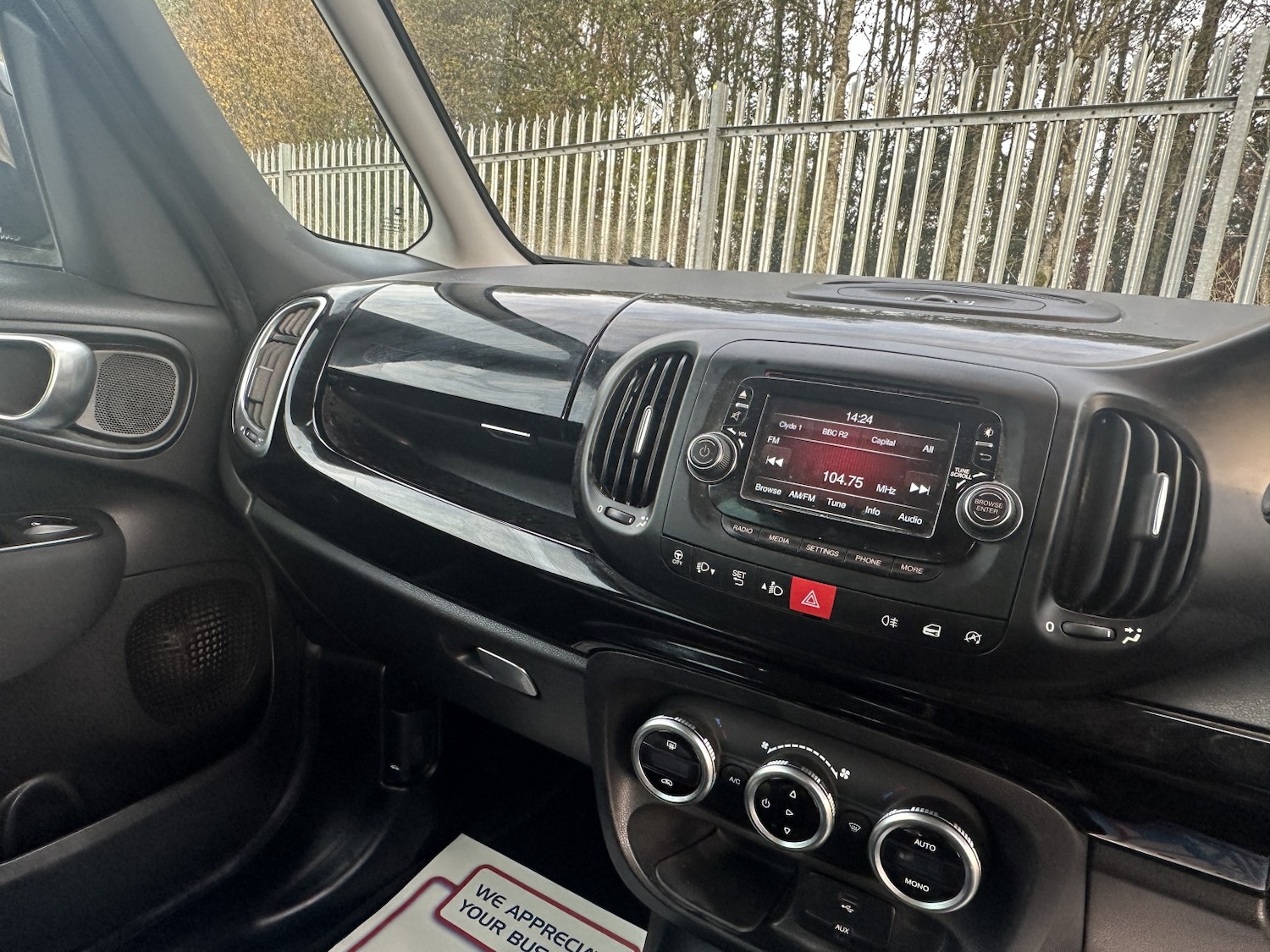 Used Fiat 500L 2014 for sale - 76358127: Photo 9