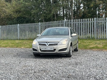 Vauxhall - Astra