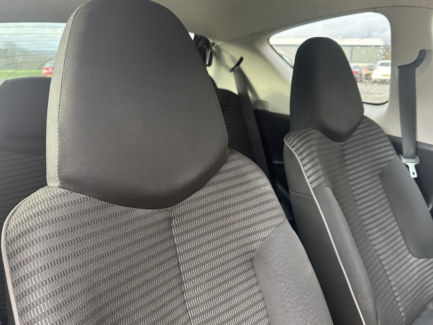 Used Peugeot 107 2013 for sale - 76725582: Photo 5