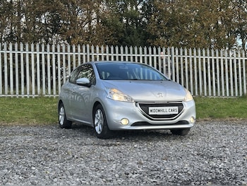 Used Peugeot 208 2014 for sale - 76225253: Photo