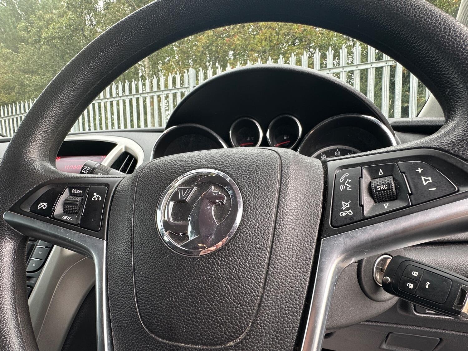 Used Vauxhall Astra 2011 for sale - 77008149: Photo 15