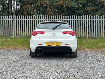 Used Alfa Romeo Giulietta 2011 for sale - 75598790: Photo