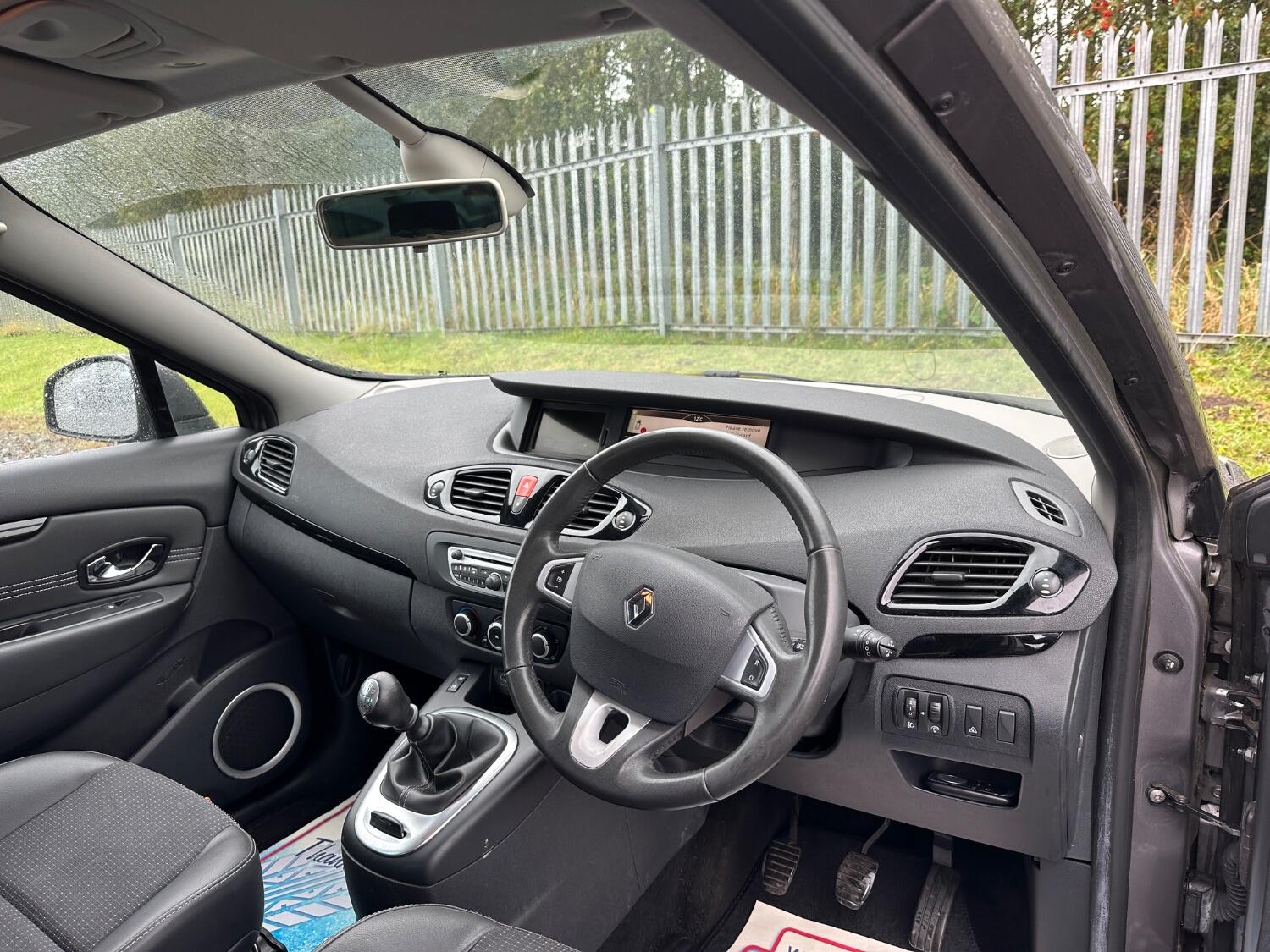 Used Renault Scenic 2011 for sale - 76058086: Photo 11