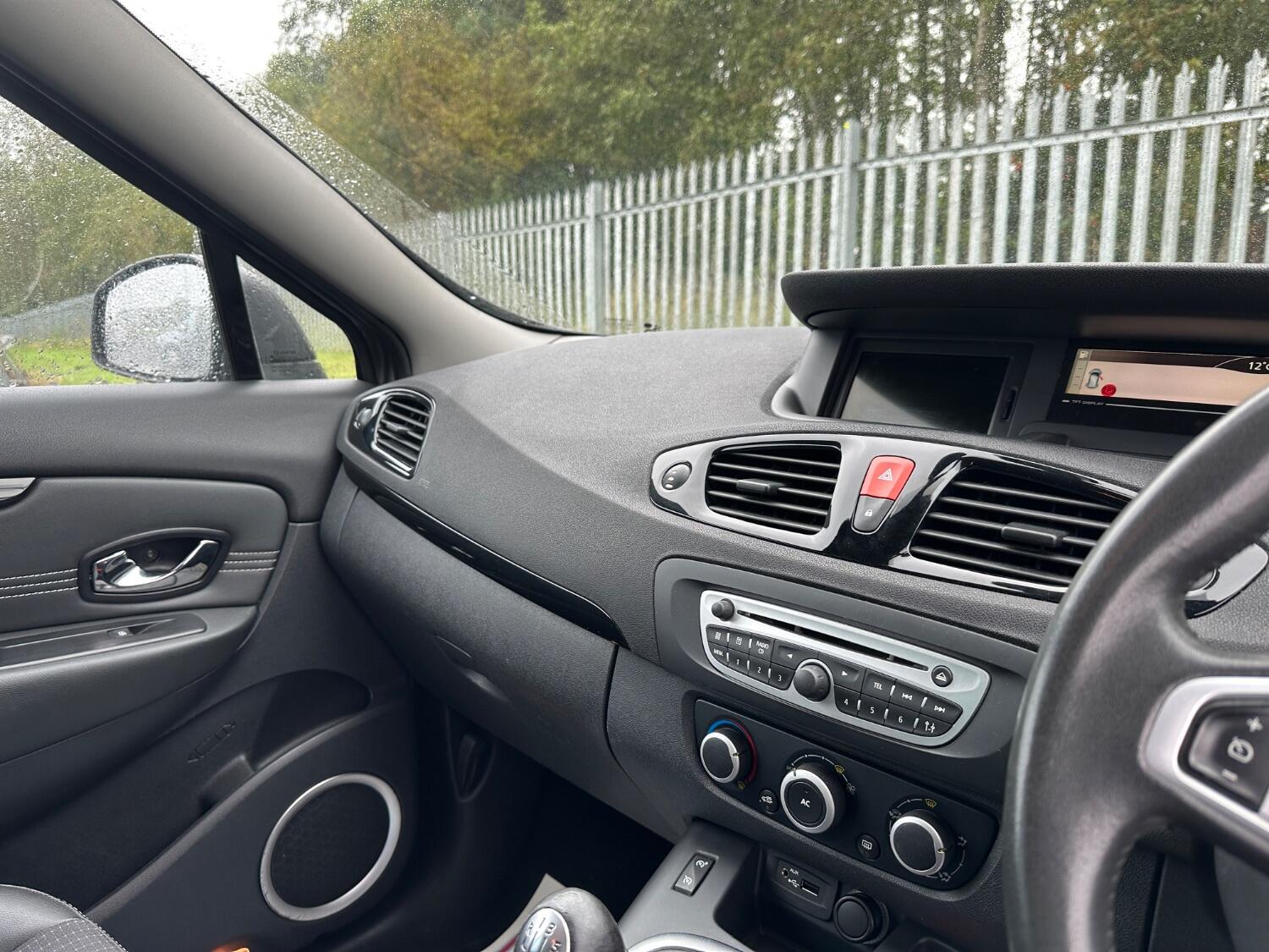 Used Renault Scenic 2011 for sale - 76058086: Photo 14