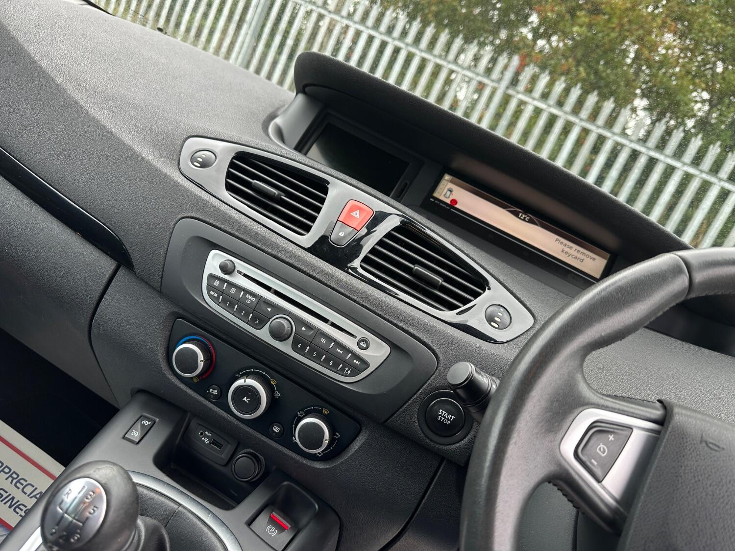 Used Renault Scenic 2011 for sale - 76058086: Photo 15