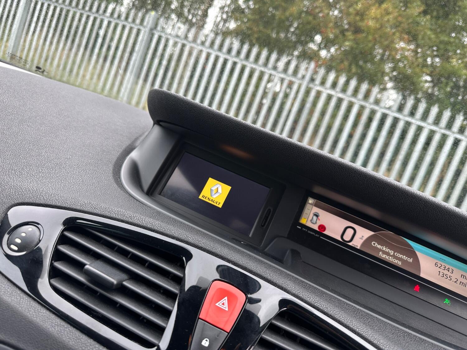 Used Renault Scenic 2011 for sale - 76058086: Photo 16