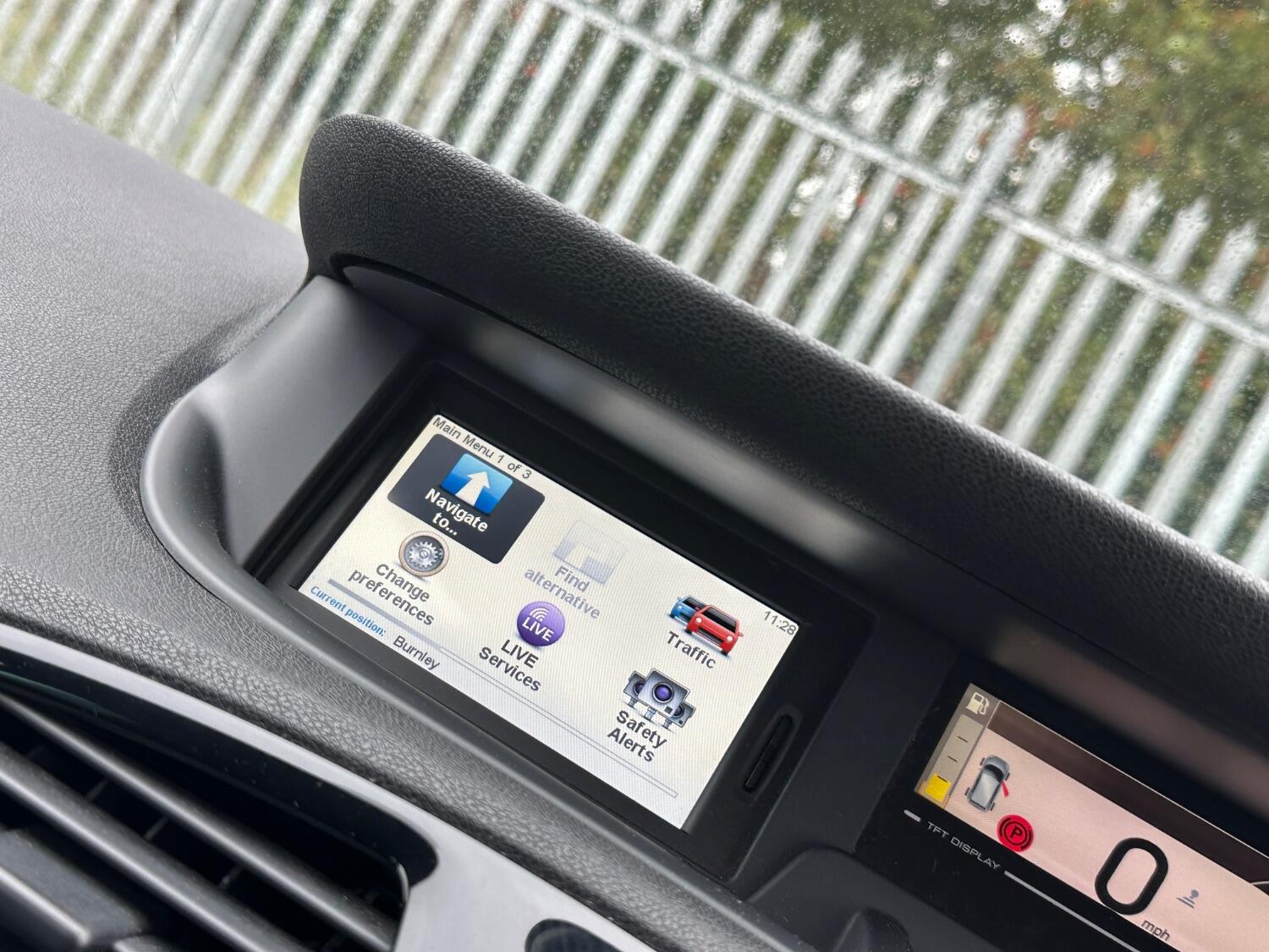 Used Renault Scenic 2011 for sale - 76058086: Photo 17