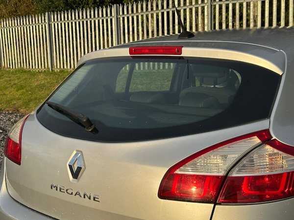 Used Renault Megane 2011 for sale - 76070497: Photo 12