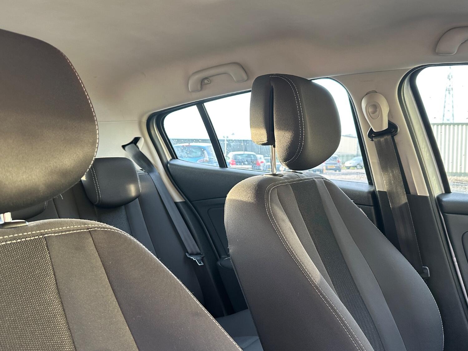 Used Renault Megane 2011 for sale - 76070497: Photo 15