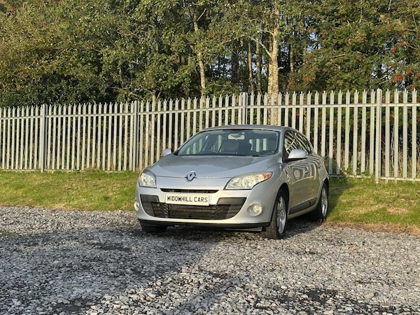 Used Renault Megane 2011 for sale - 76070497: Photo 1
