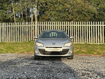 Used Renault Megane 2011 for sale - 76070497: Photo 2