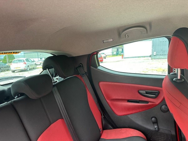 Used Chrysler Ypsilon 2013 for sale - 75309017: Photo 12