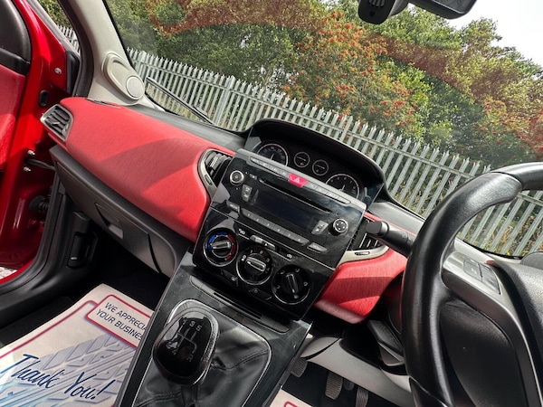 Used Chrysler Ypsilon 2013 for sale - 75309017: Photo 15