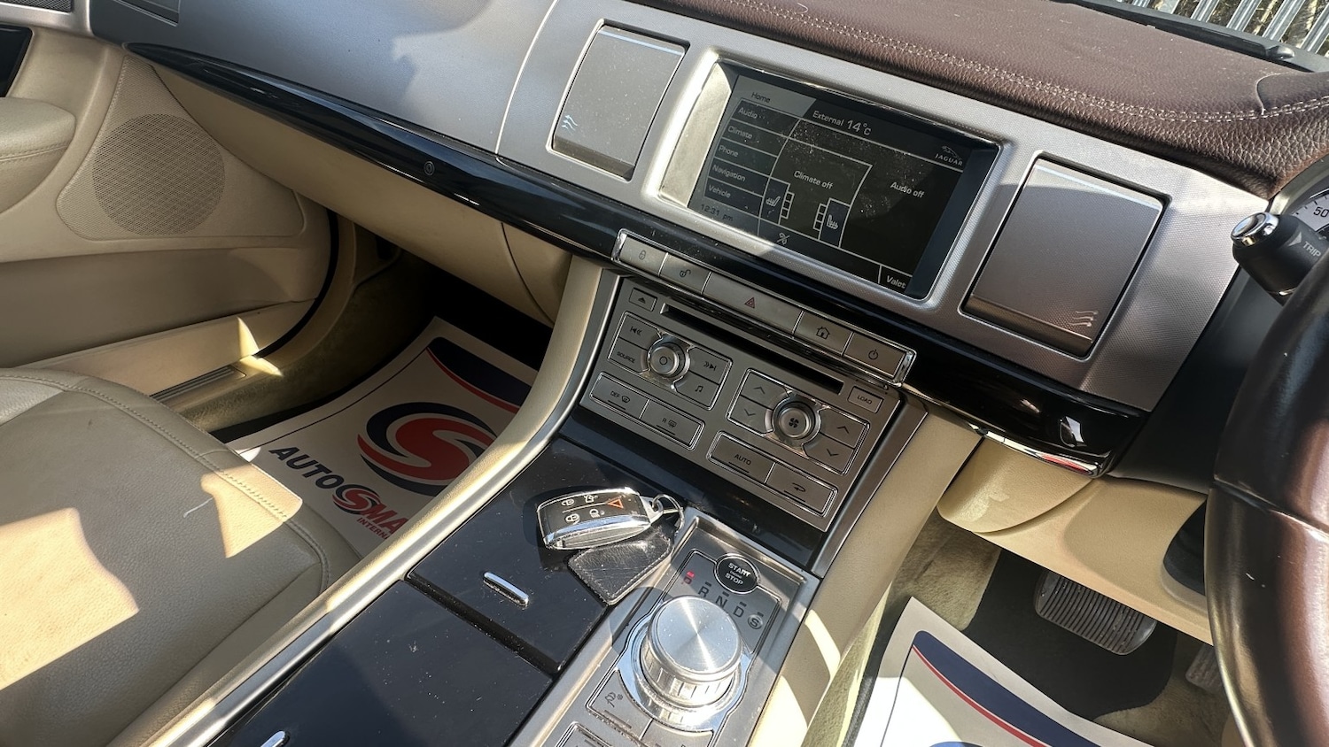 Used Jaguar XF 2010 for sale - 77656340: Photo 15