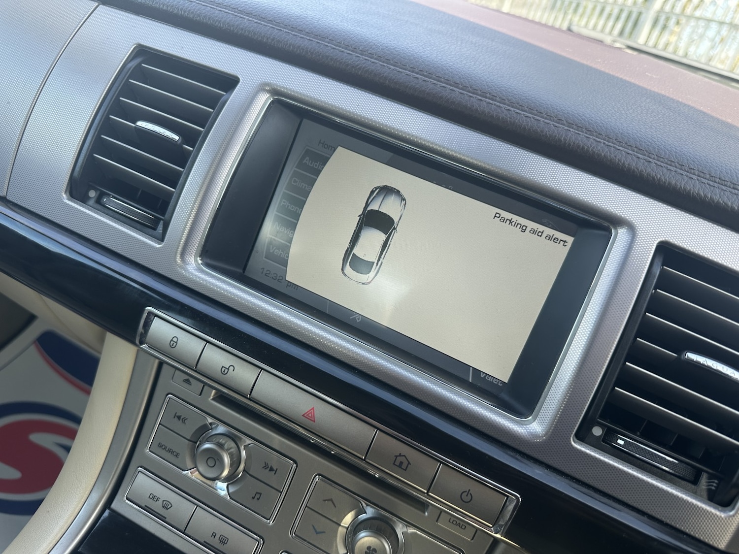 Used Jaguar XF 2010 for sale - 77656340: Photo 18