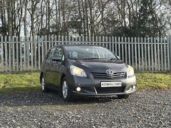 Used Toyota Verso 2010 for sale - 76576919: Photo