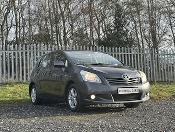 Used Toyota Verso 2010 for sale - 76576919: Photo