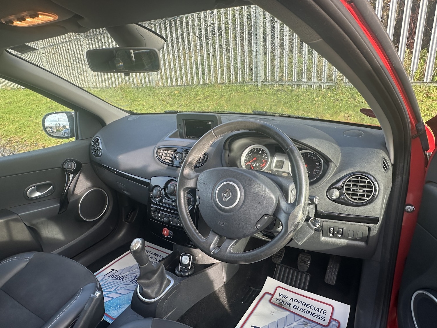 Used Renault Clio 2011 for sale - 76313956: Photo 11