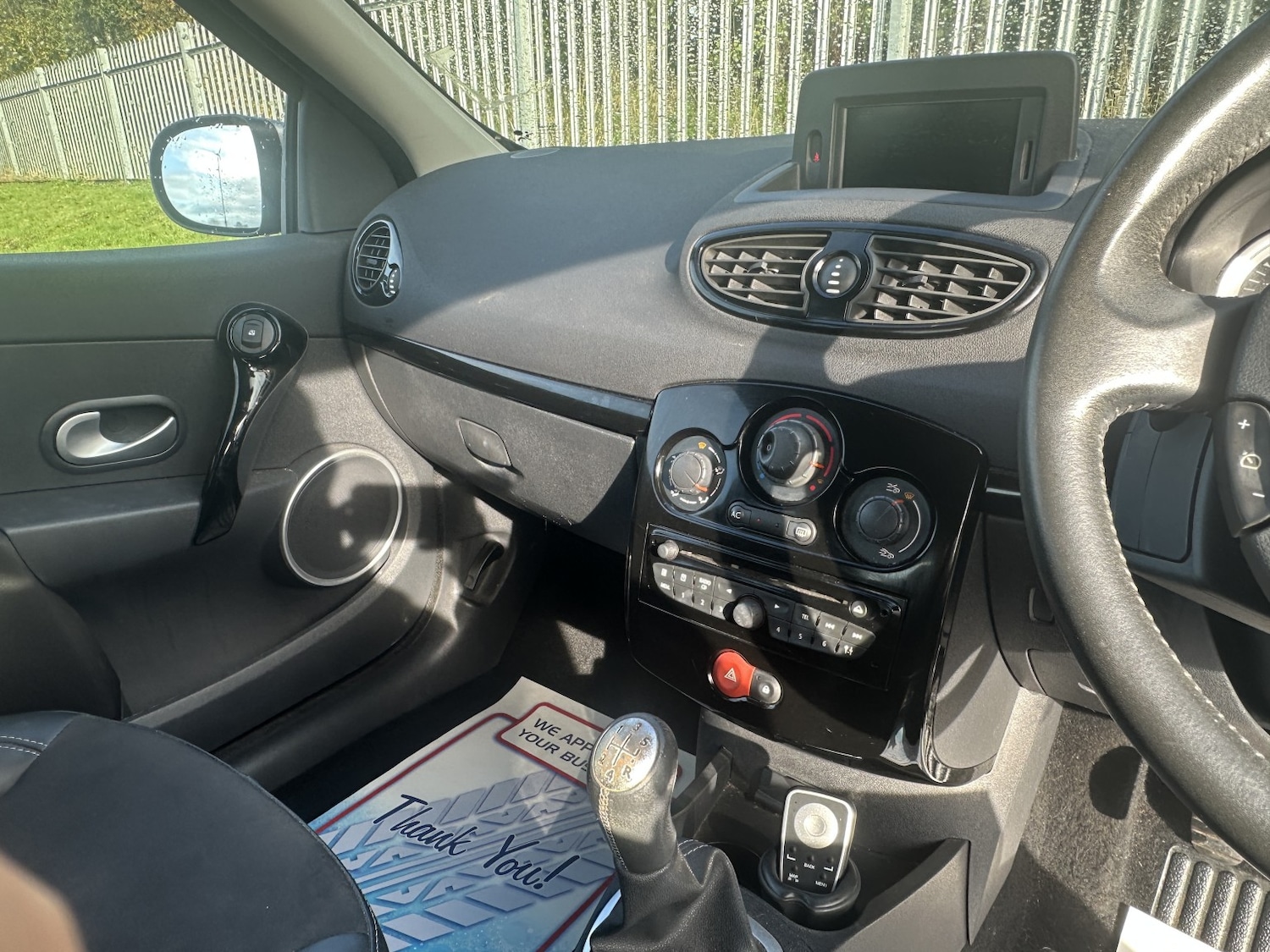 Used Renault Clio 2011 for sale - 76313956: Photo 13