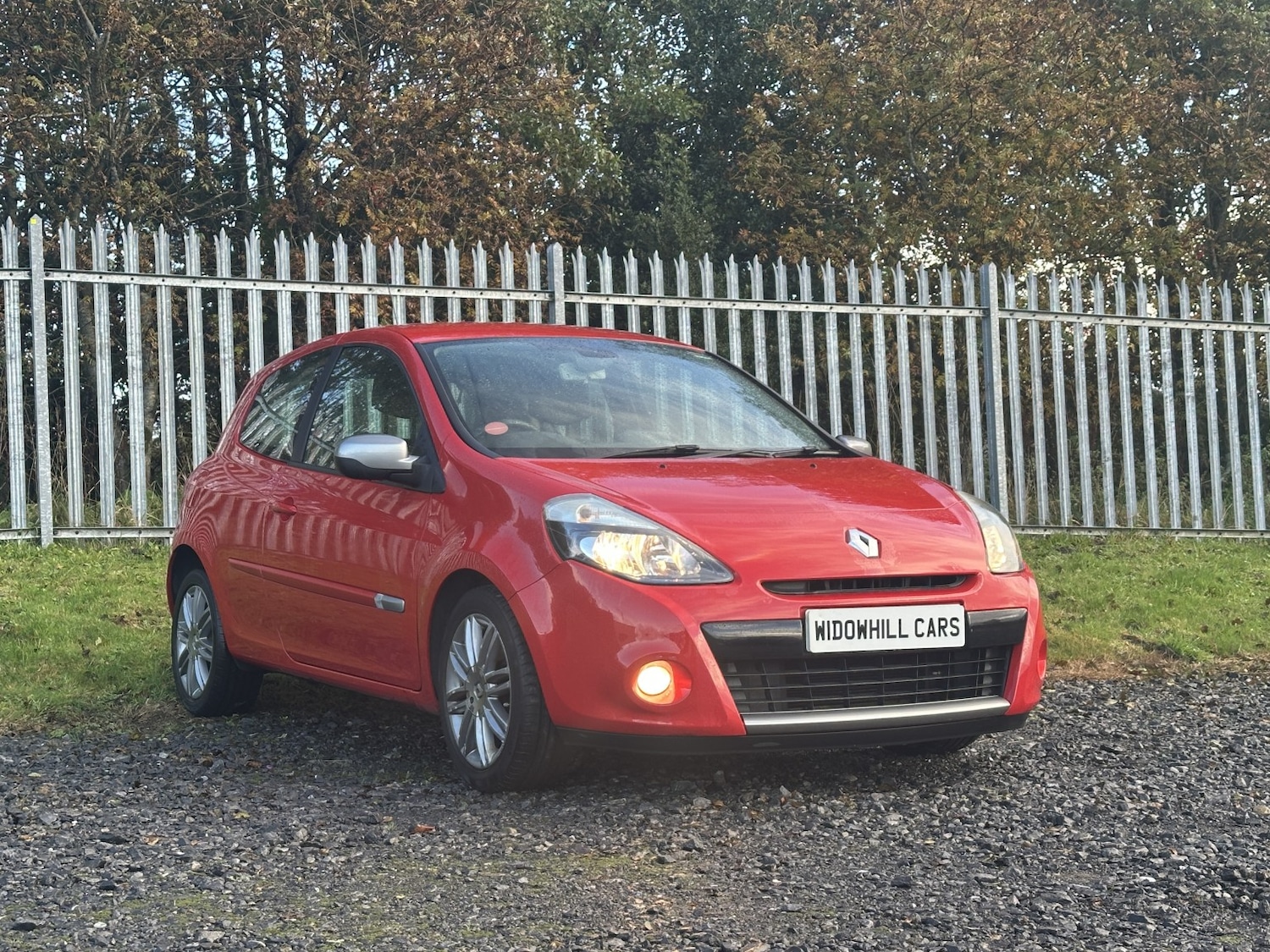 Used Renault Clio 2011 for sale - 76313956: Photo 3