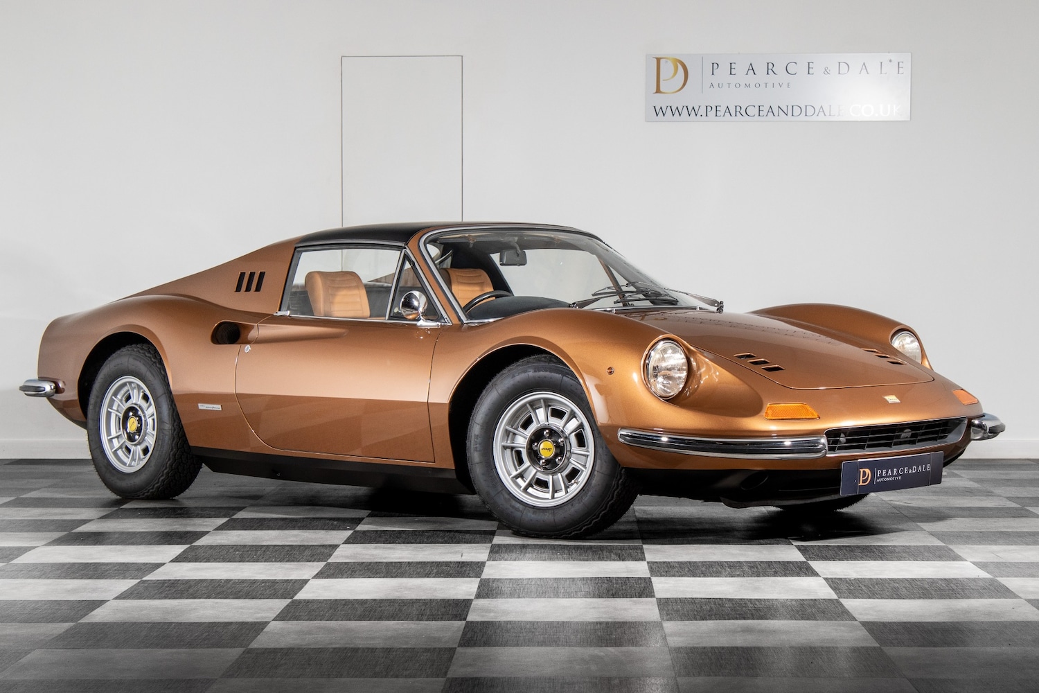 Used Ferrari Dino 1974 for sale - 76693573: Photo 1