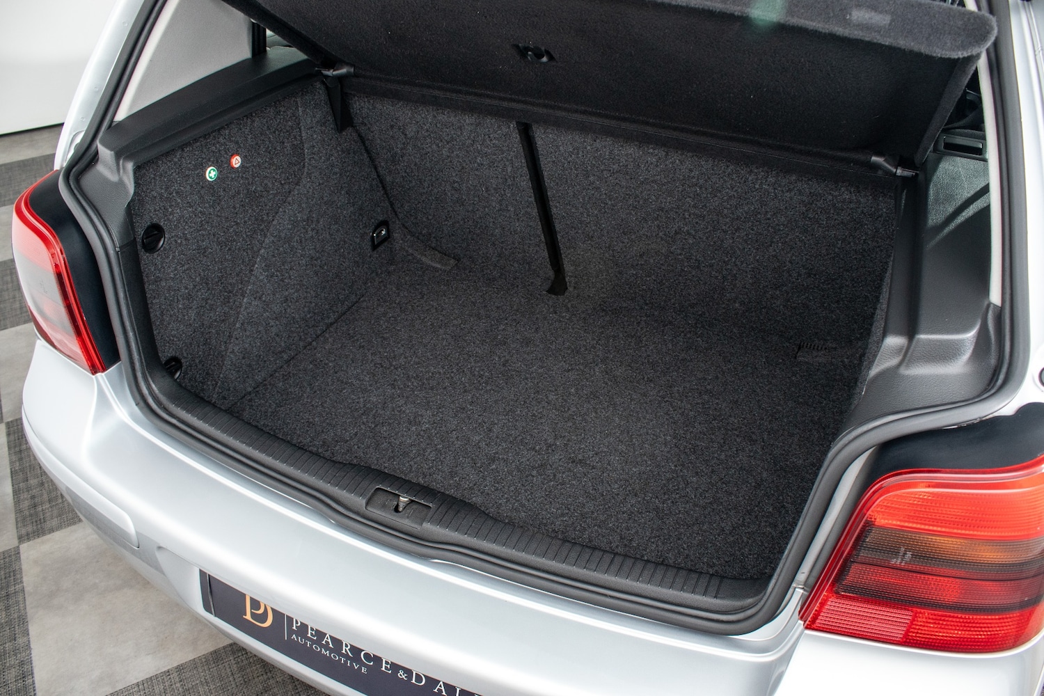 Used Volkswagen Golf 2002 for sale - 77113371: Photo 18