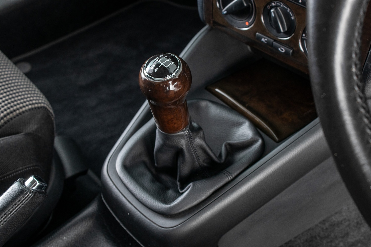 Used Volkswagen Golf 2002 for sale - 77113371: Photo 37