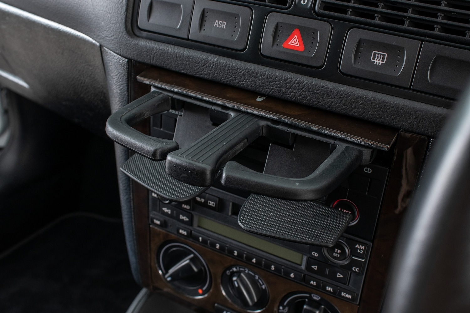 Used Volkswagen Golf 2002 for sale - 77113371: Photo 38