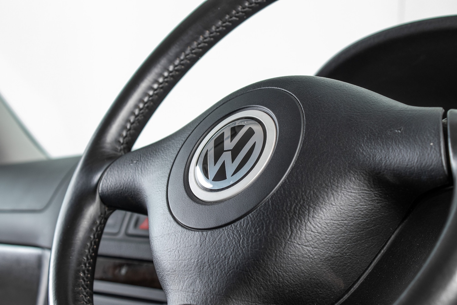 Used Volkswagen Golf 2002 for sale - 77113371: Photo 42