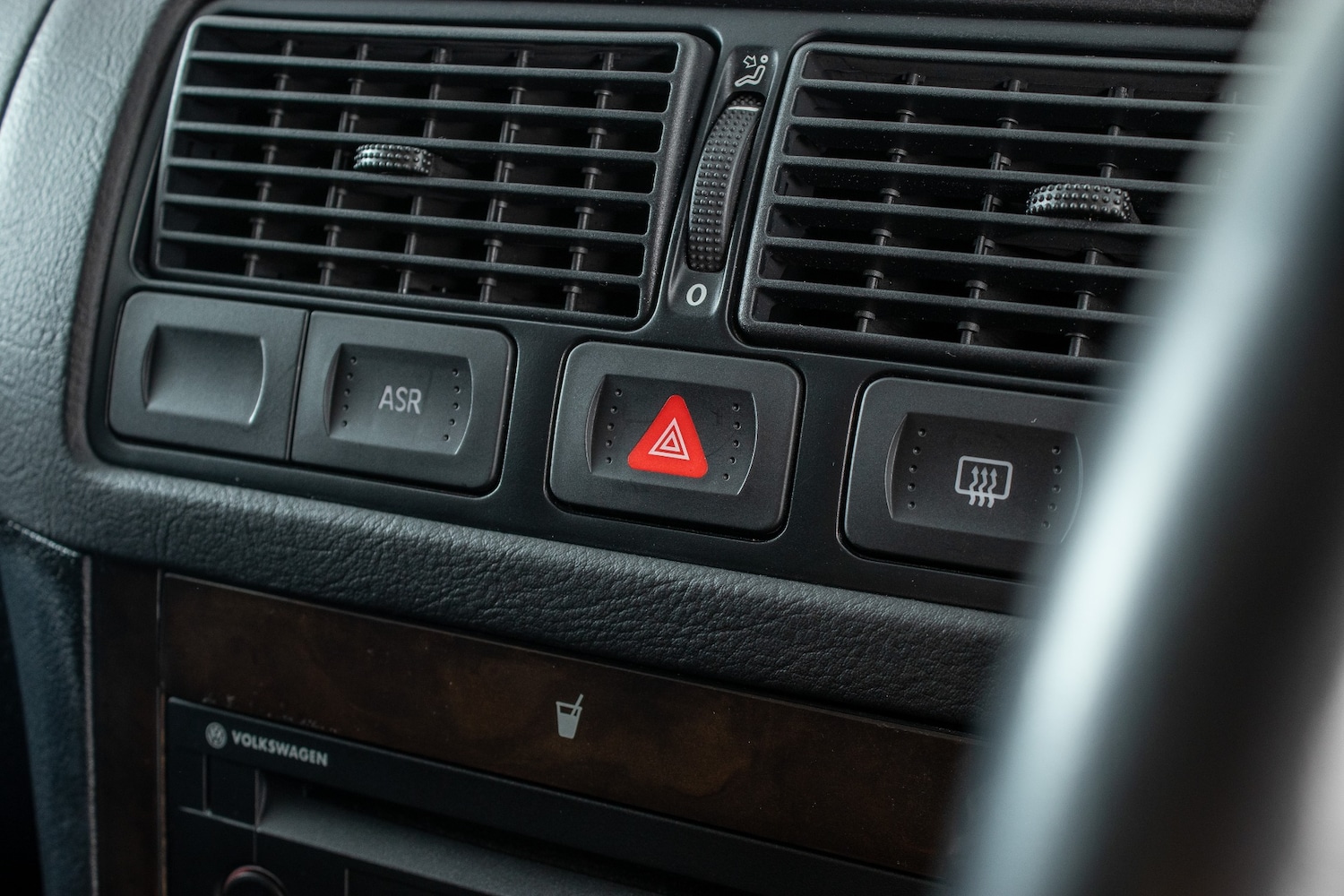 Used Volkswagen Golf 2002 for sale - 77113371: Photo 44