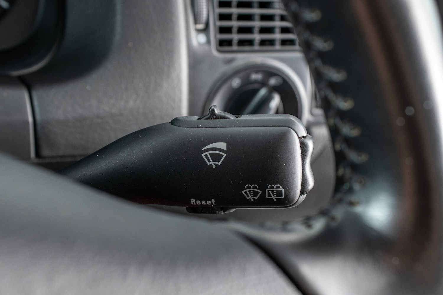 Used Volkswagen Golf 2002 for sale - 77113371: Photo 45