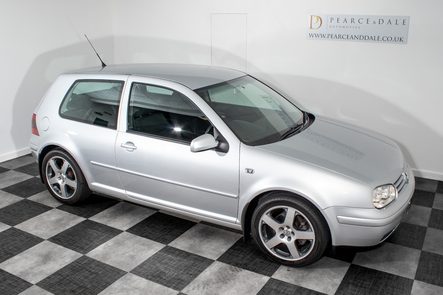 Used Volkswagen Golf 2002 for sale - 77113371: Photo 5