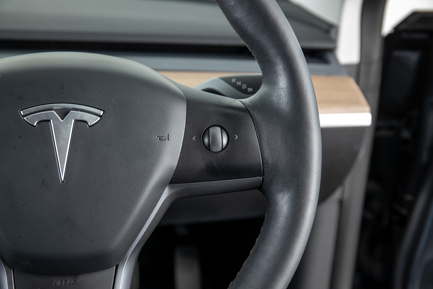 Used Tesla Model 3 2023 for sale - 77115219: Photo 26