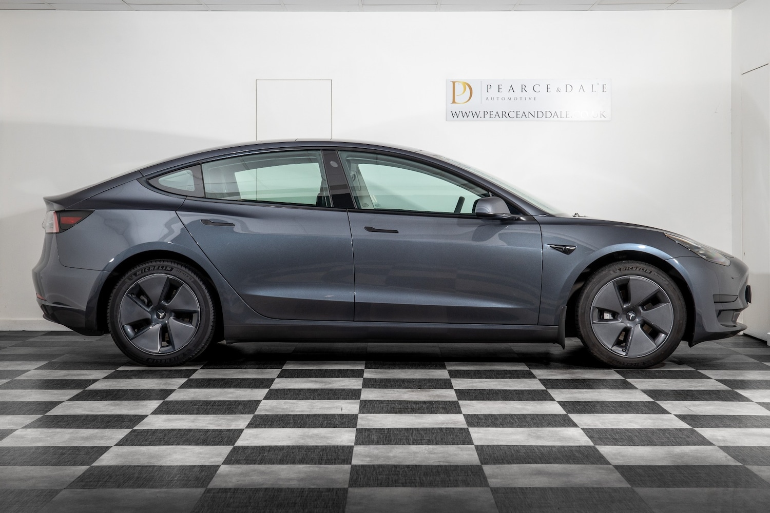 Used Tesla Model 3 2023 for sale - 77115219: Photo 4