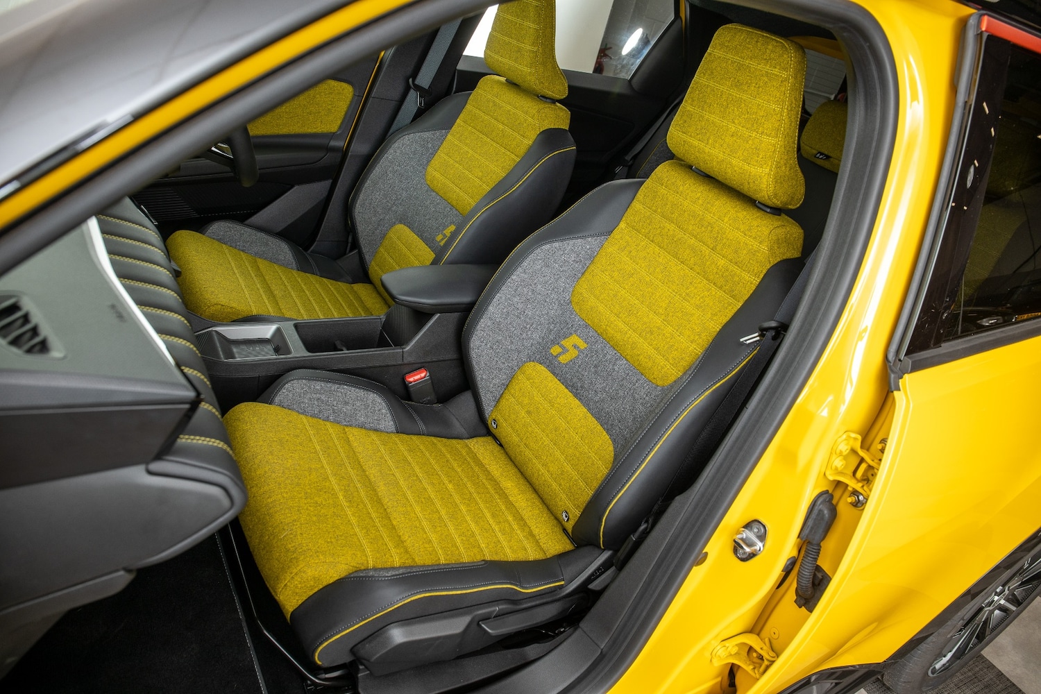 Used Renault 5 2025 for sale - 77114423: Photo 28