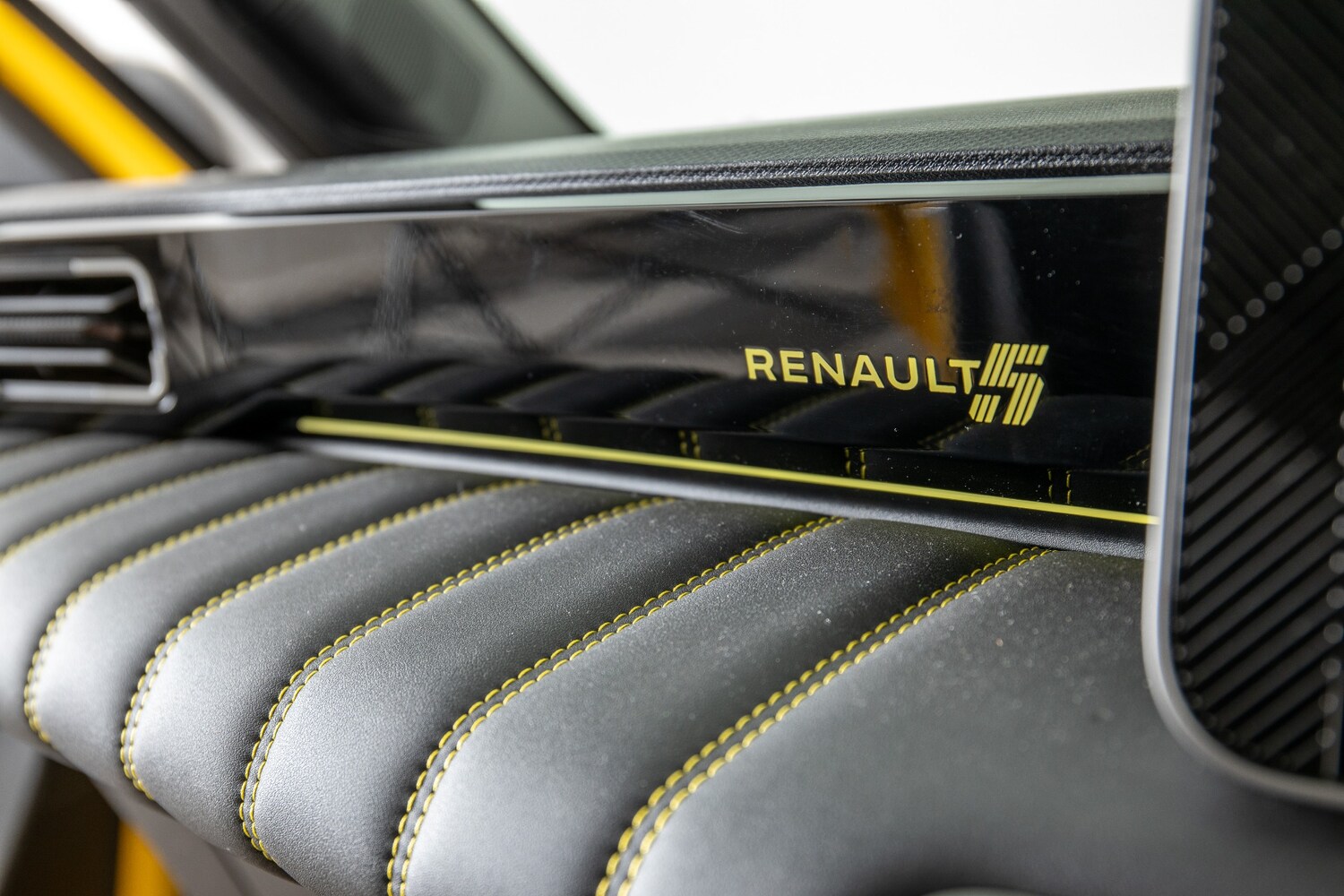 Used Renault 5 2025 for sale - 77114423: Photo 39