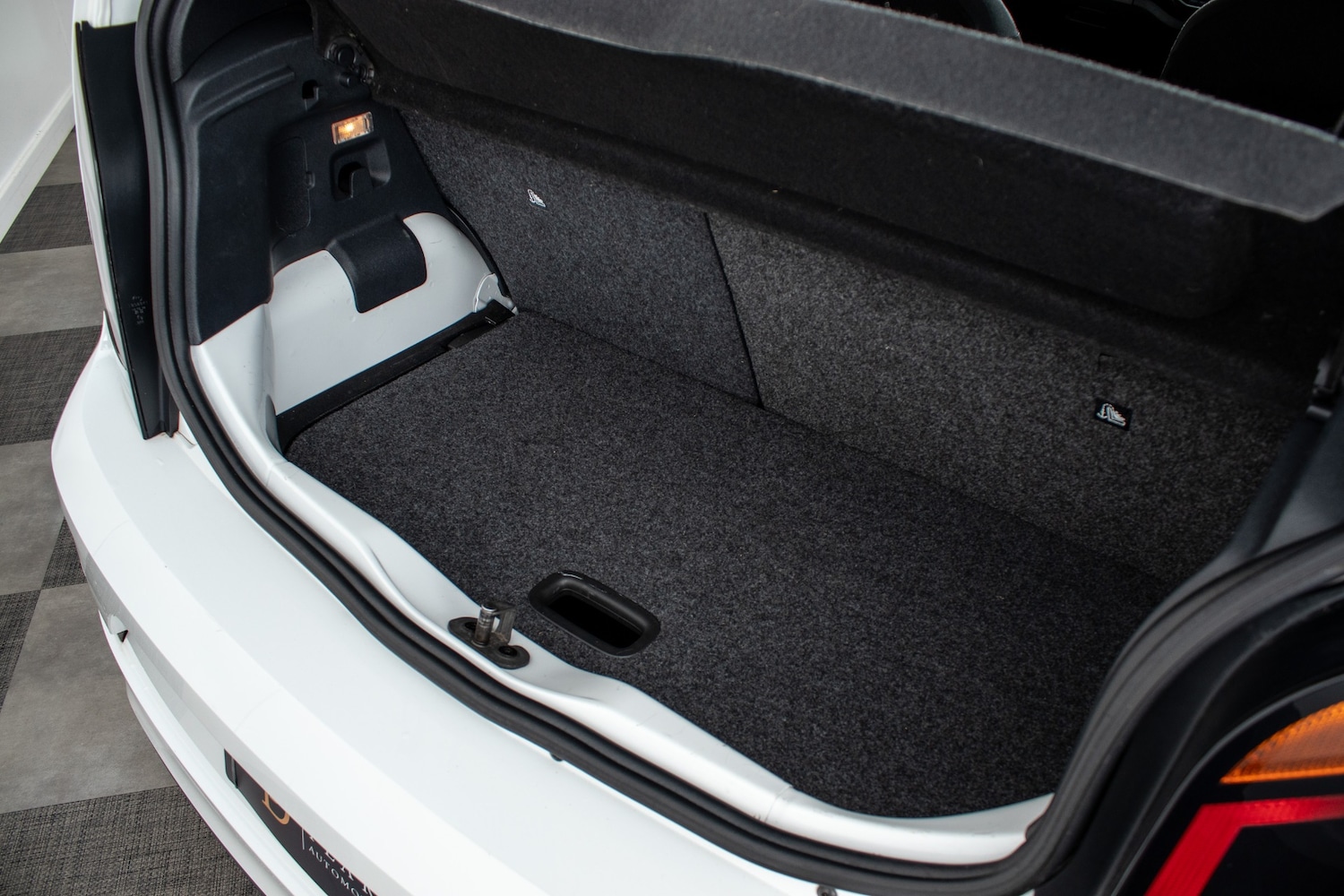 Used Volkswagen up! 2018 for sale - 77164802: Photo 21