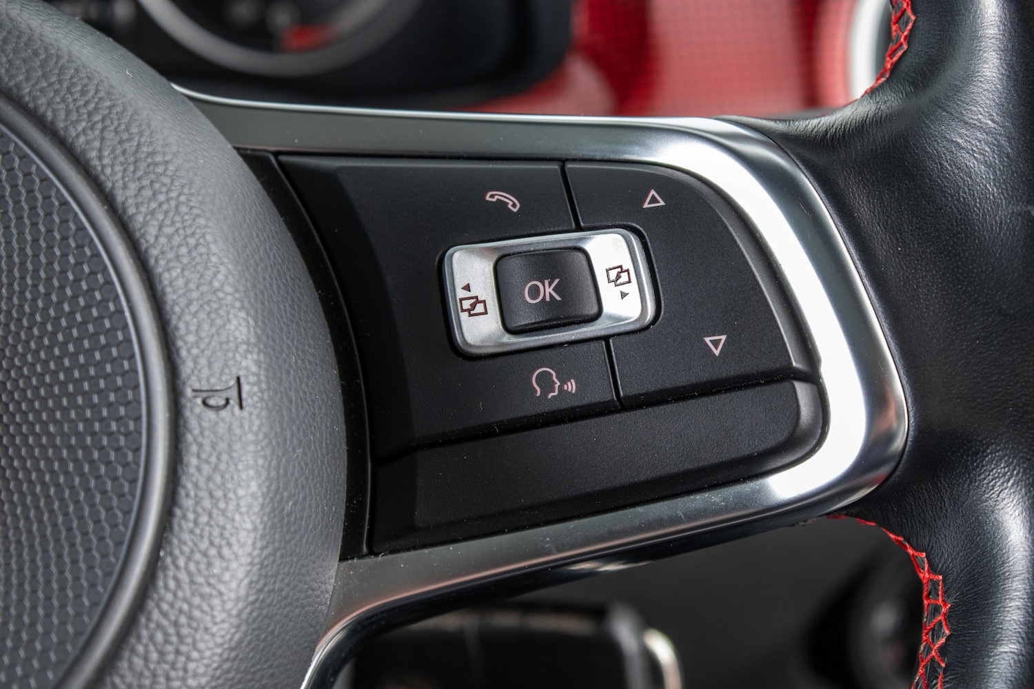 Used Volkswagen up! 2018 for sale - 77164802: Photo 31