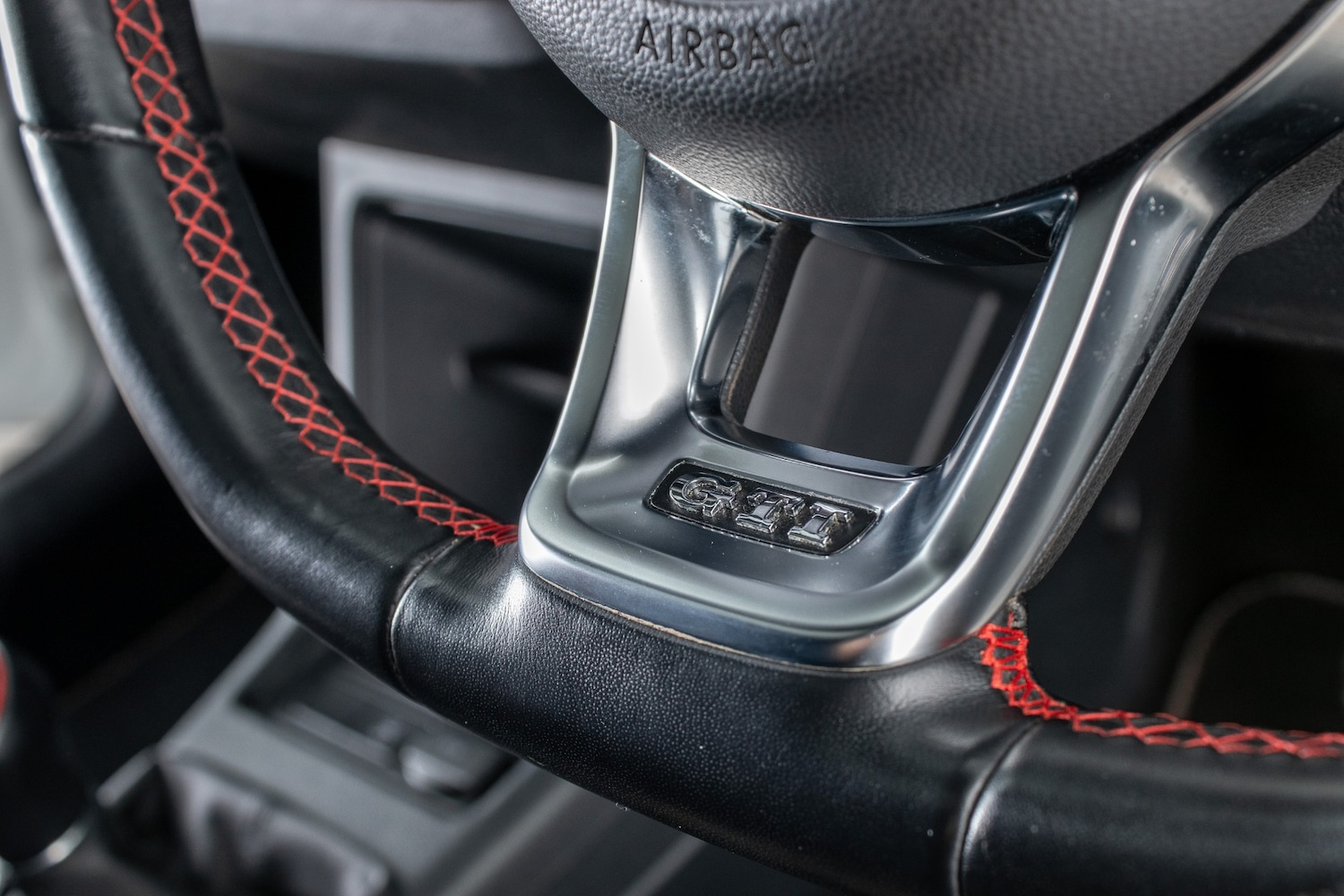 Used Volkswagen up! 2018 for sale - 77164802: Photo 41