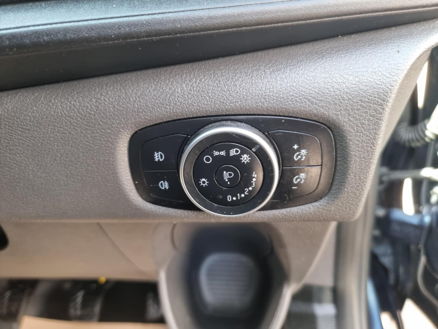 Vehicle 28