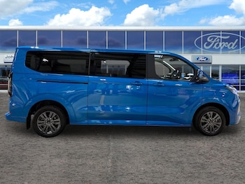Used Ford Tourneo Custom 2025 for sale - 77239454: Photo