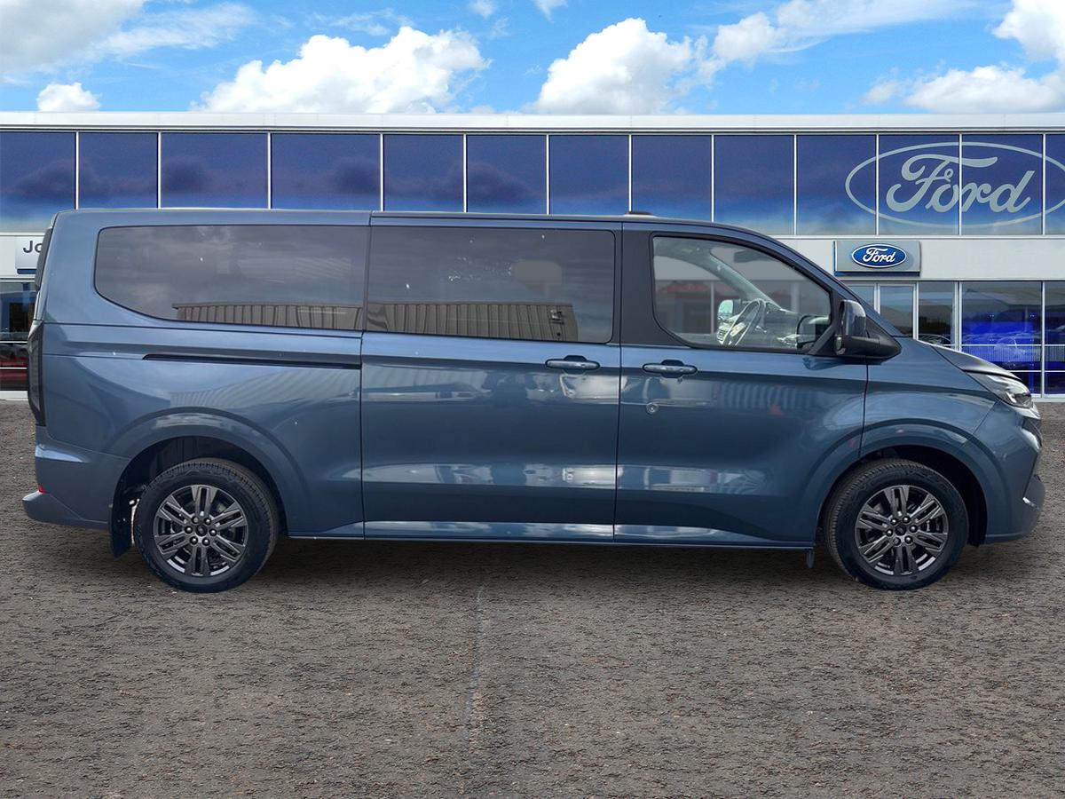 Used Ford Tourneo Custom 2025 for sale - 76191145: Photo 2