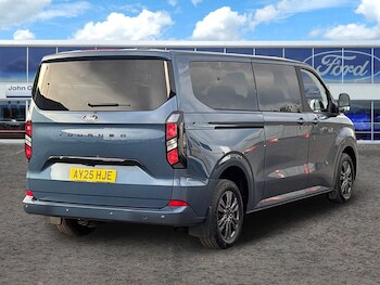 Used Ford Tourneo Custom 2025 for sale - 76191145: Photo