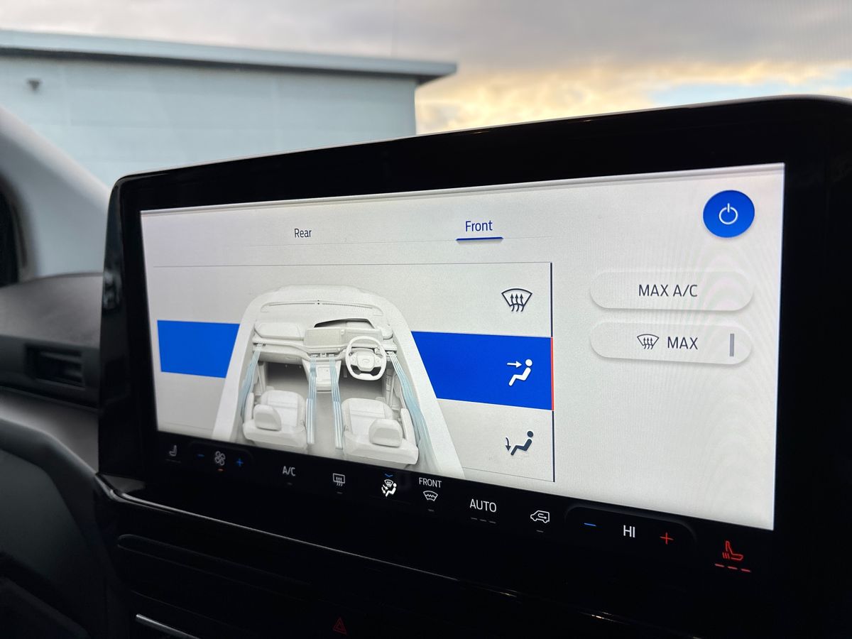 Used Ford Tourneo Custom 2024 for sale - 76434951: Photo 19