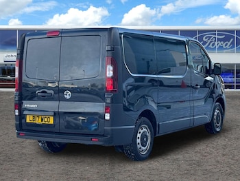 Used Vauxhall Vivaro 2017 for sale - 77010486: Photo