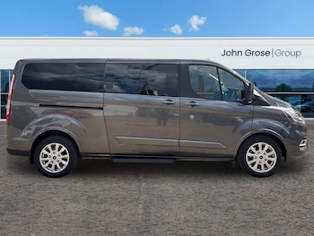 Used Ford Tourneo Custom 2022 for sale - 79622600: Photo